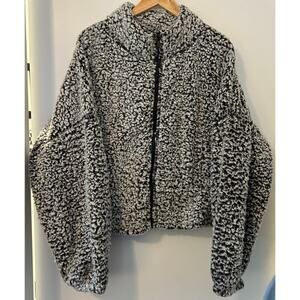 EXPRESS One Eleven NWT Oversized Sherpa Half Zip Pull over SZ XL